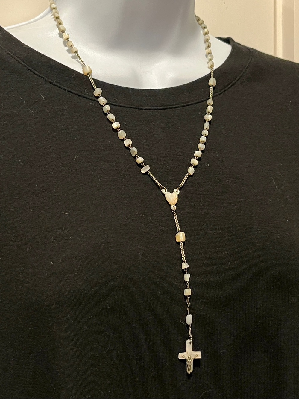 Vtg Delicate MOP Rosary Necklace mother of pearl - women’s jewelry